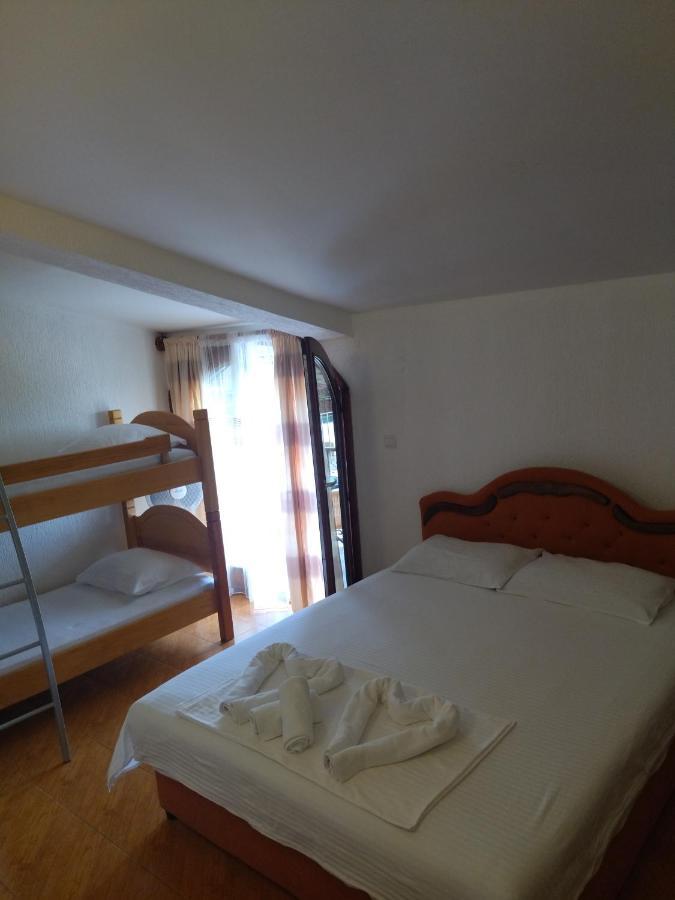 Apartment Klara Bar Bagian luar foto